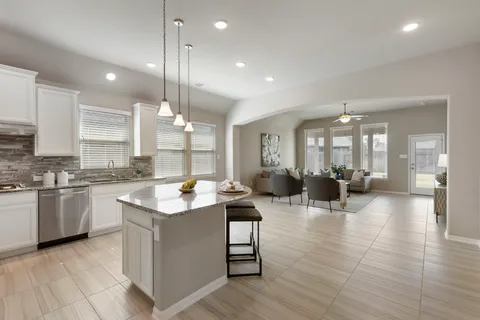 $375,000 | 2611 Ivy Wood Lane, Conroe, TX 77385