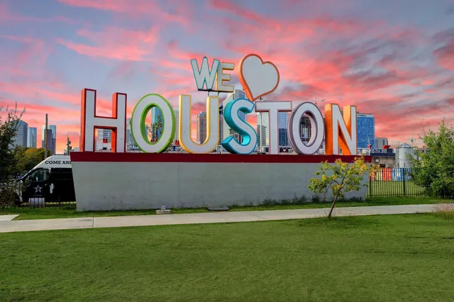 a sign that is on the wall of building