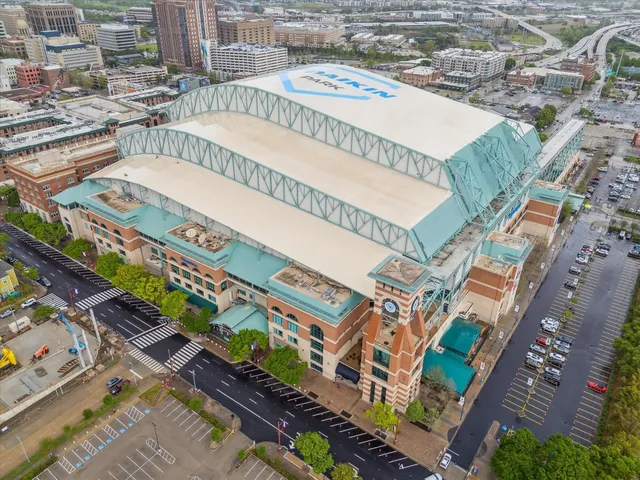 $339,000 | 915 Franklin Street, Unit 2F, Houston, TX 77002