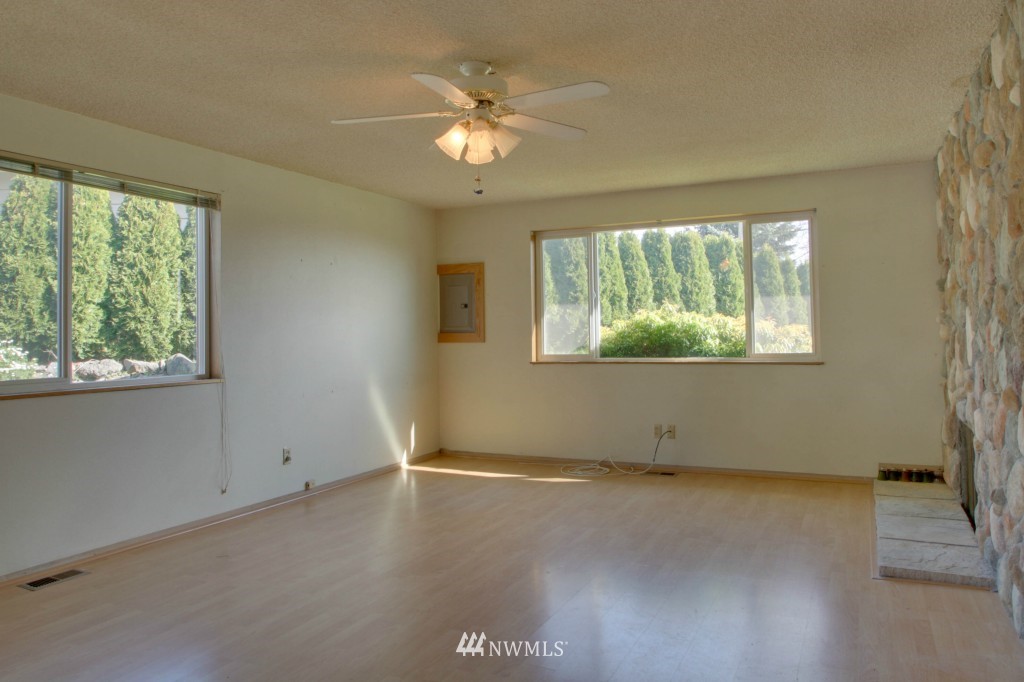 845 Index Court Northeast Renton, WA 98056 - Photo 16 of 24 Gallery Image 16