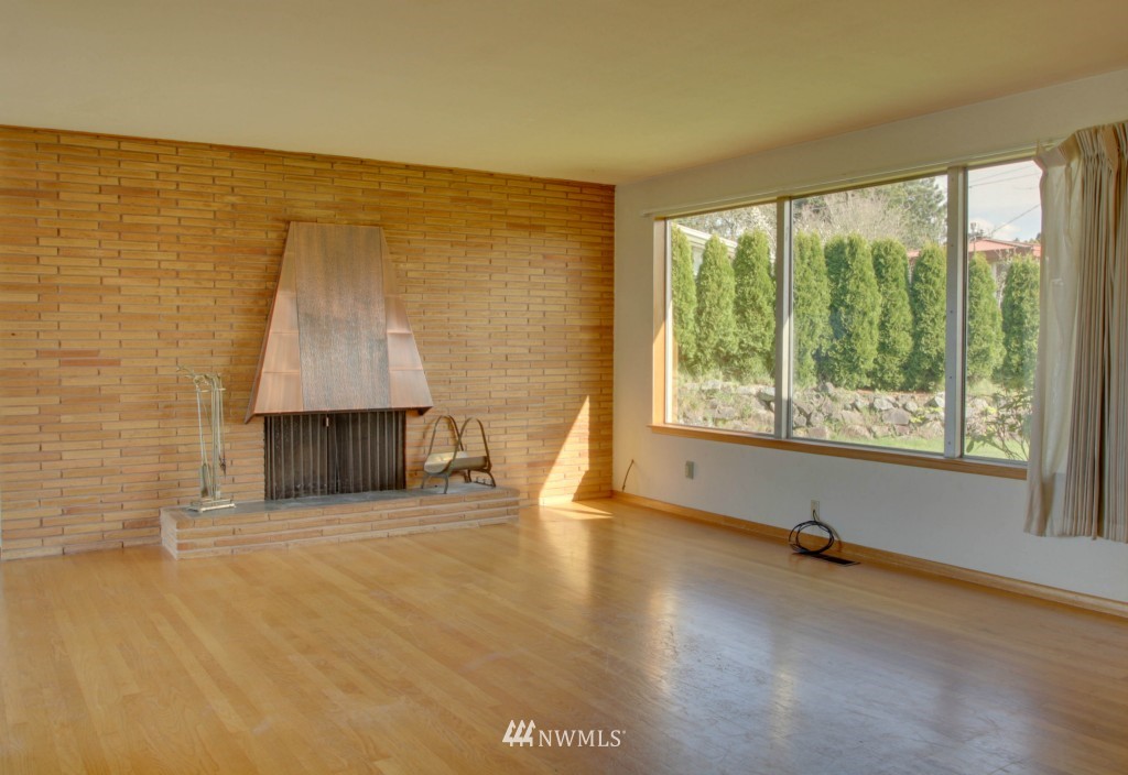 845 Index Court Northeast Renton, WA 98056 - Photo 3 of 24 Gallery Image 3