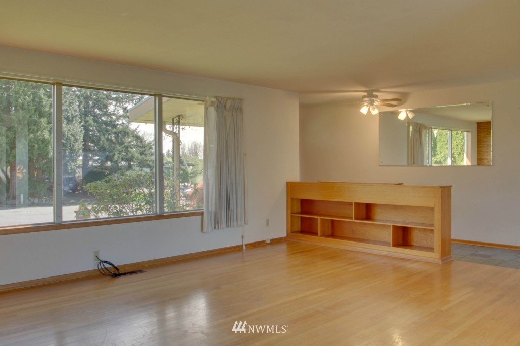845 Index Court Northeast Renton, WA 98056 - Photo 5 of 24 Gallery Image 5