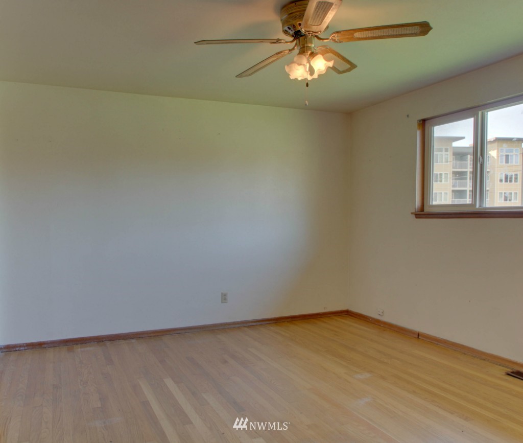 845 Index Court Northeast Renton, WA 98056 - Photo 9 of 24 Gallery Image 9