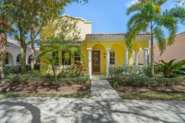 $672,000 | 127 Sardinia Circle, Jupiter, FL 33458
