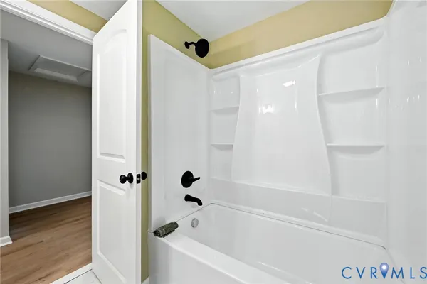 $275,000 | 24611 Williamson Road, Dinwiddie, VA 23841