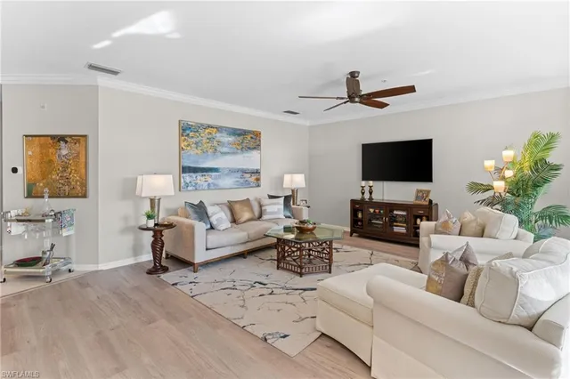 $995,000 | 1540 Clermont Drive, Unit 103, Naples, FL 34109