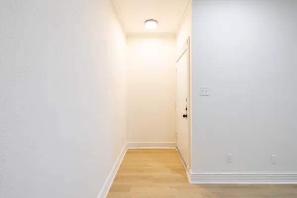 $1,325 | 10049 Westpark Drive, Unit 125, Houston, TX 77042