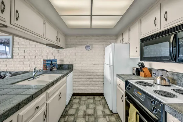 $629,000 | 439 Ala Wai Boulevard, Unit 97, South Lake Tahoe, CA 96150