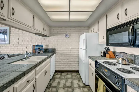 $629,000 | 439 Ala Wai Boulevard, Unit 97, South Lake Tahoe, CA 96150