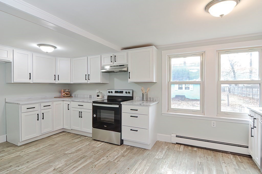 14 Chestnut Road Westford, MA 01886 - Photo 3 of 37 Gallery Image 3