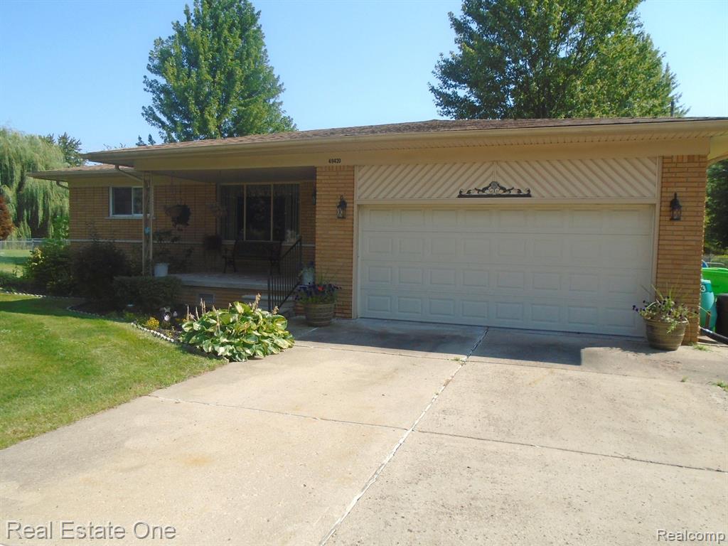 49420 Callens Road Chesterfield, MI 48047 - Photo 2 of 24