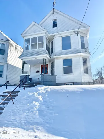$1,500 | 1740 Van Vranken Avenue, Unit 2, Schenectady, NY 12308
