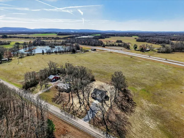 $299,000 | 37 Old 64 Highway, Flintville, TN 37335