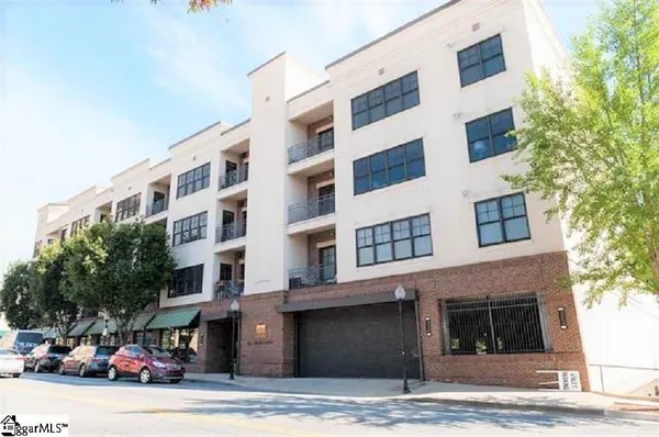 $299,900 | 155 East Broad Street, Unit 214, Spartanburg, SC 29306