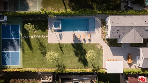 $3,995,000 | 23236 Hatteras Street, Woodland Hills, CA 91367