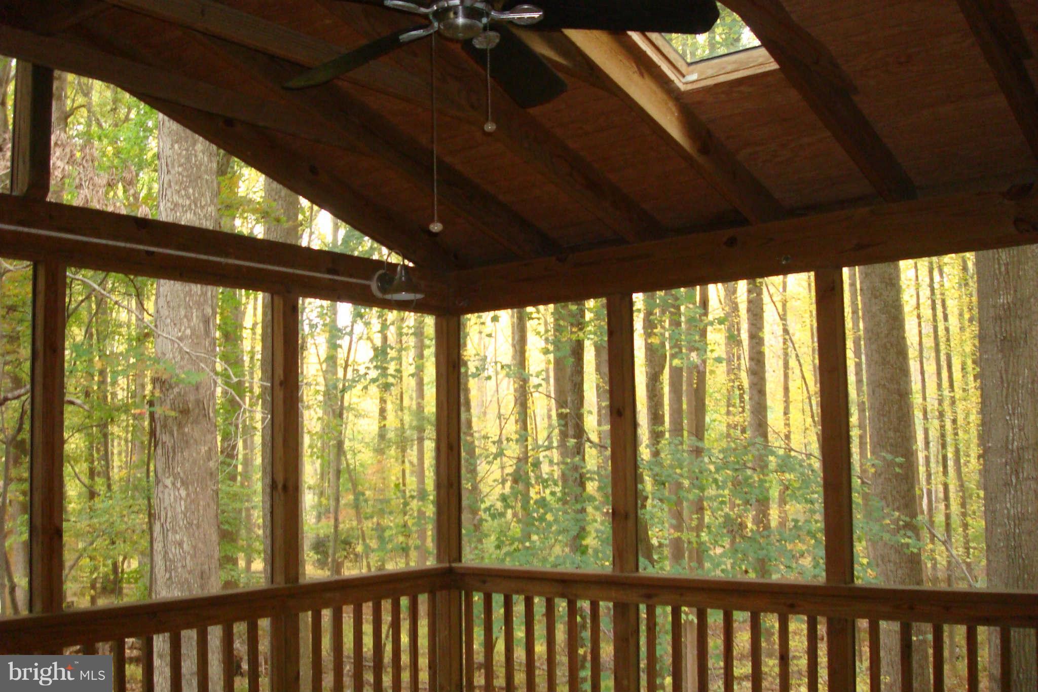11836 Larry Road Fairfax, VA 22030 - Photo 11 of 24 Interior (General)