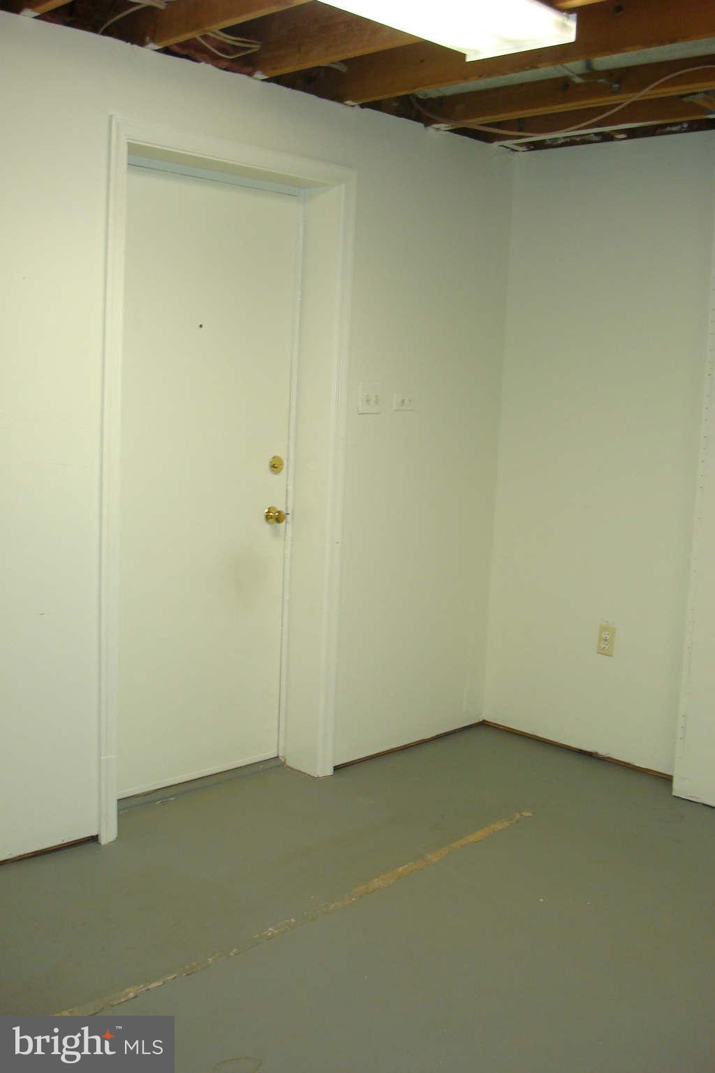 11836 Larry Road Fairfax, VA 22030 - Photo 14 of 24 Basement