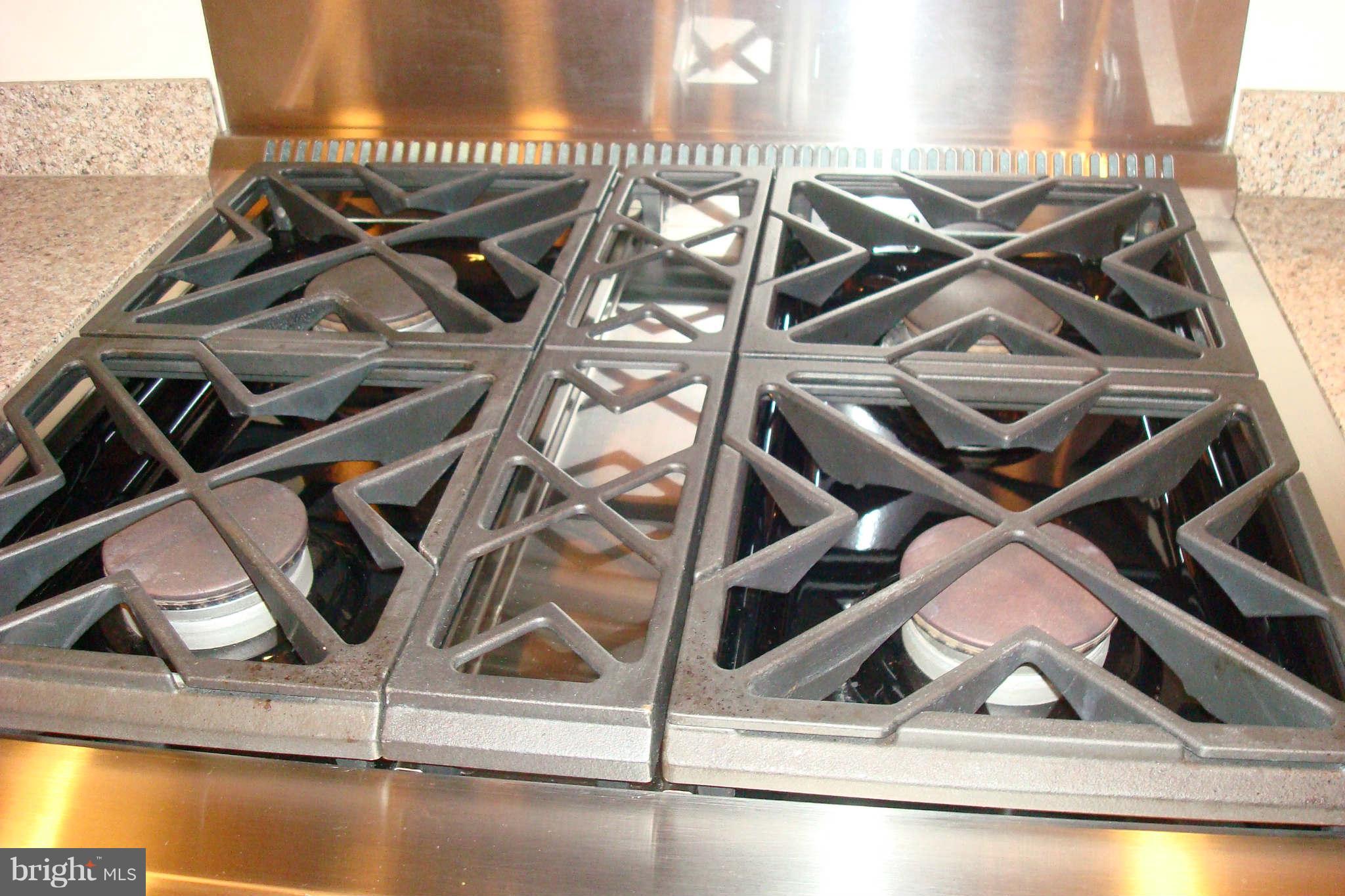 11836 Larry Road Fairfax, VA 22030 - Photo 4 of 24 Kitchen