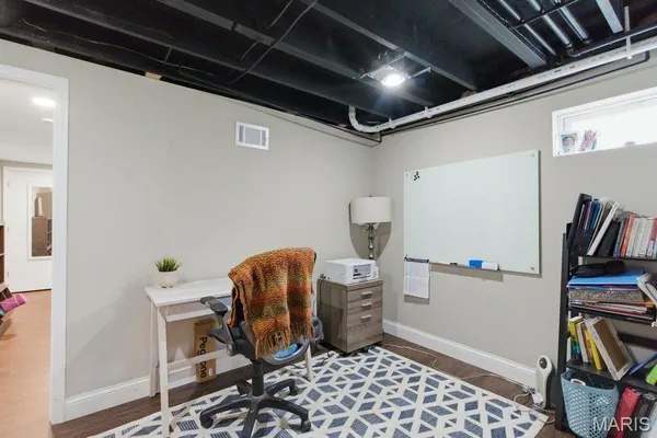 $425,000 | 1255 Jade Wind Circle, Ballwin, MO 63011