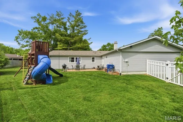 $425,000 | 1255 Jade Wind Circle, Ballwin, MO 63011