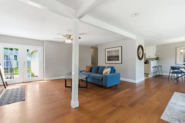 $425,000 | 1255 Jade Wind Circle, Ballwin, MO 63011