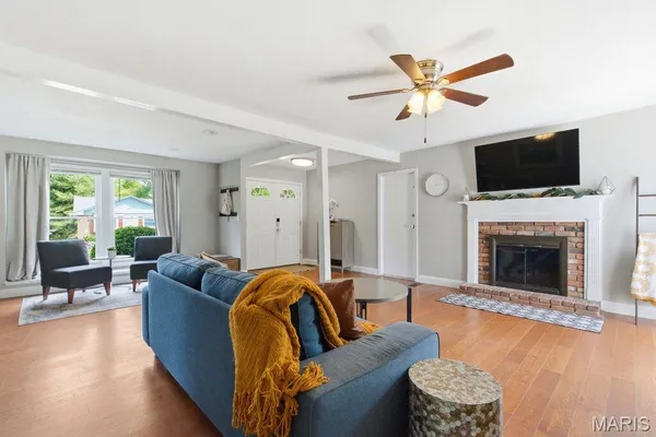 $425,000 | 1255 Jade Wind Circle, Ballwin, MO 63011