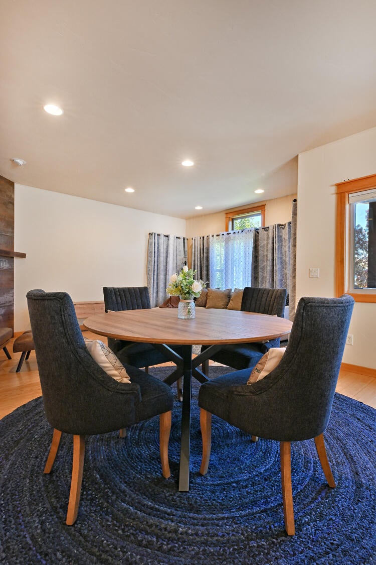 497 Park Ridge Place Ashland, OR 97520 - Photo 15 of 38 DSC_1221