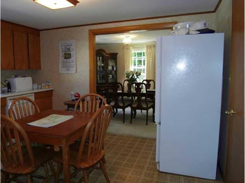 1109 Main Street Bangor, ME 04401 - Photo 15 of 20 Kitchen.