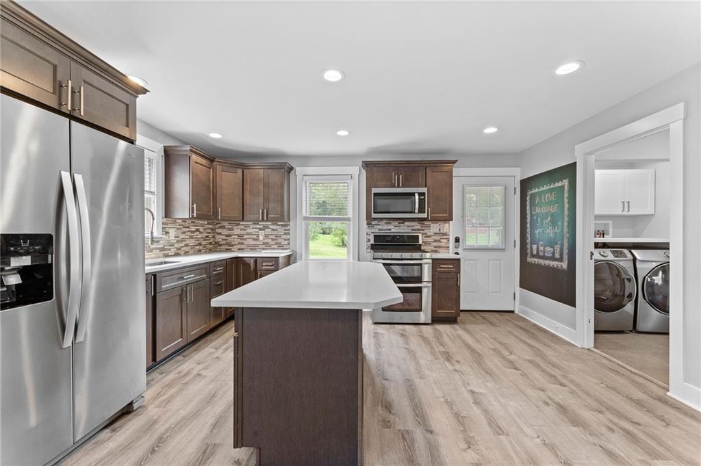 4076 Cork Bocktown Road Clinton, PA 15026 - Photo 11 of 42 Gallery Image 11