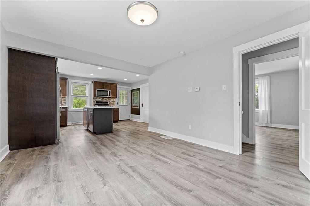 4076 Cork Bocktown Road Clinton, PA 15026 - Photo 7 of 42 Gallery Image 7