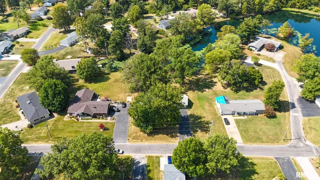 $199,500 | 106 Lakeview Drive, Carlinville, IL 62626