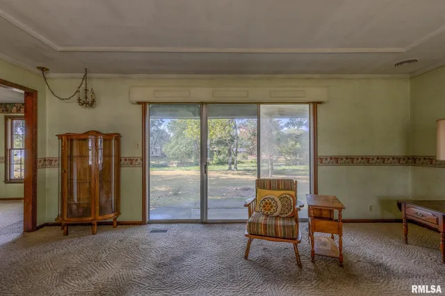 $199,500 | 106 Lakeview Drive, Carlinville, IL 62626