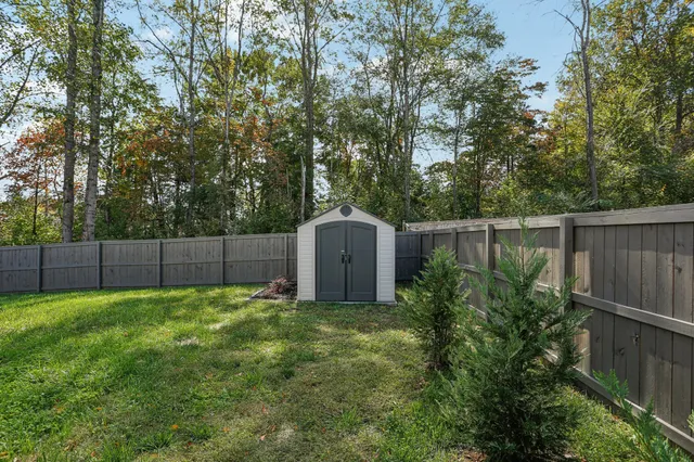 a picture of a bathroom