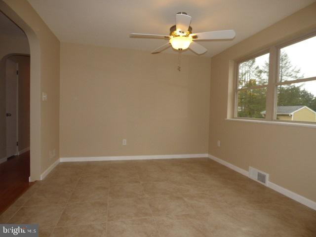 2327 Maple Road York, PA 17408 - Photo 5 of 20