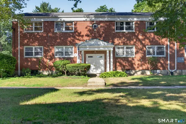 $196,500 | 28 Courtland Avenue, Unit 1, Stamford, CT 06902