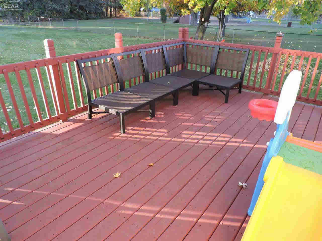 1388 Seymour Road Flint, MI 48532 - Photo 34 of 41 21235205-33.JPG