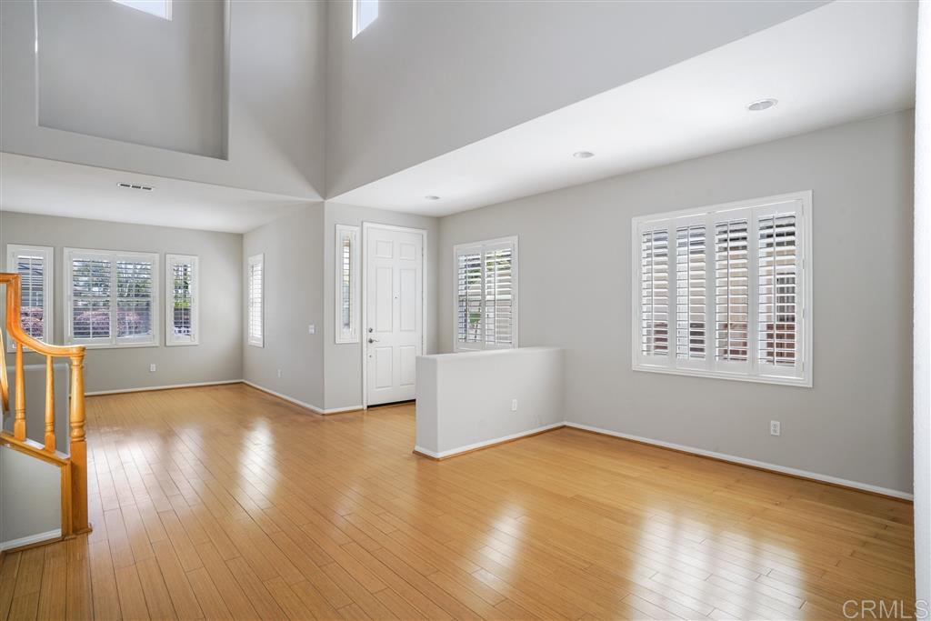3852 Stoneridge Road Carlsbad, CA 92010 - Photo 2 of 25 Gallery Image 2