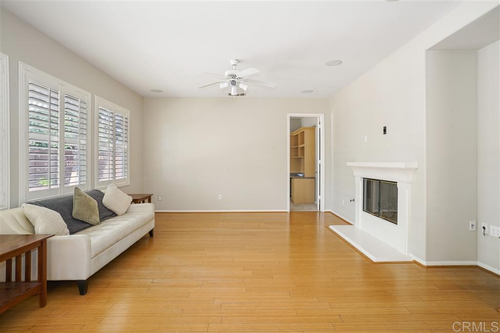 3852 Stoneridge Road Carlsbad, CA 92010 - Photo 5 of 25 Gallery Image 5
