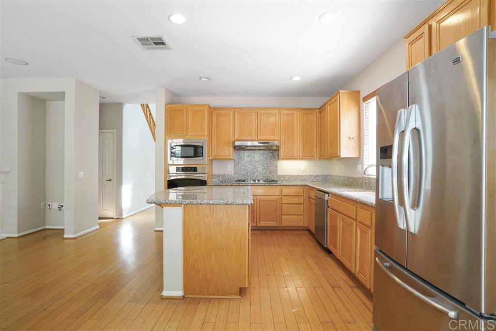 3852 Stoneridge Road Carlsbad, CA 92010 - Photo 7 of 25 Gallery Image 7