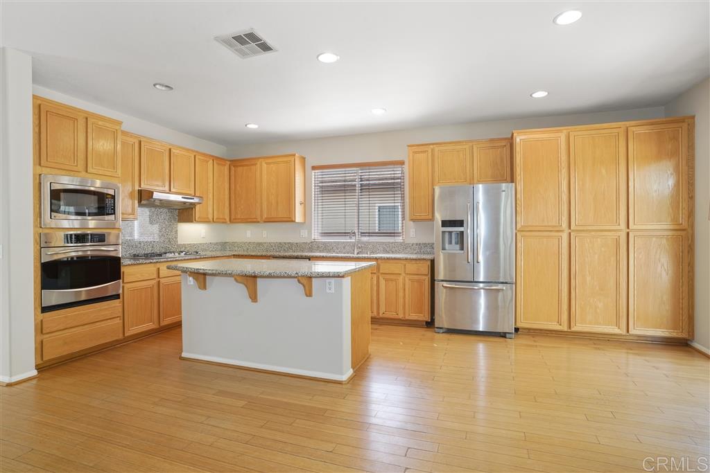 3852 Stoneridge Road Carlsbad, CA 92010 - Photo 10 of 25 Gallery Image 10