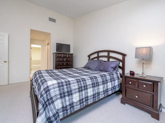 $4,100 | 12 Boulevard Drive, Unit 172, Danbury, CT 06810