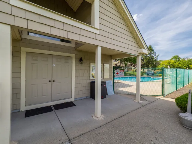 $4,100 | 12 Boulevard Drive, Unit 172, Danbury, CT 06810