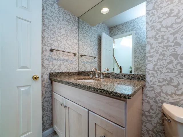 $4,100 | 12 Boulevard Drive, Unit 172, Danbury, CT 06810