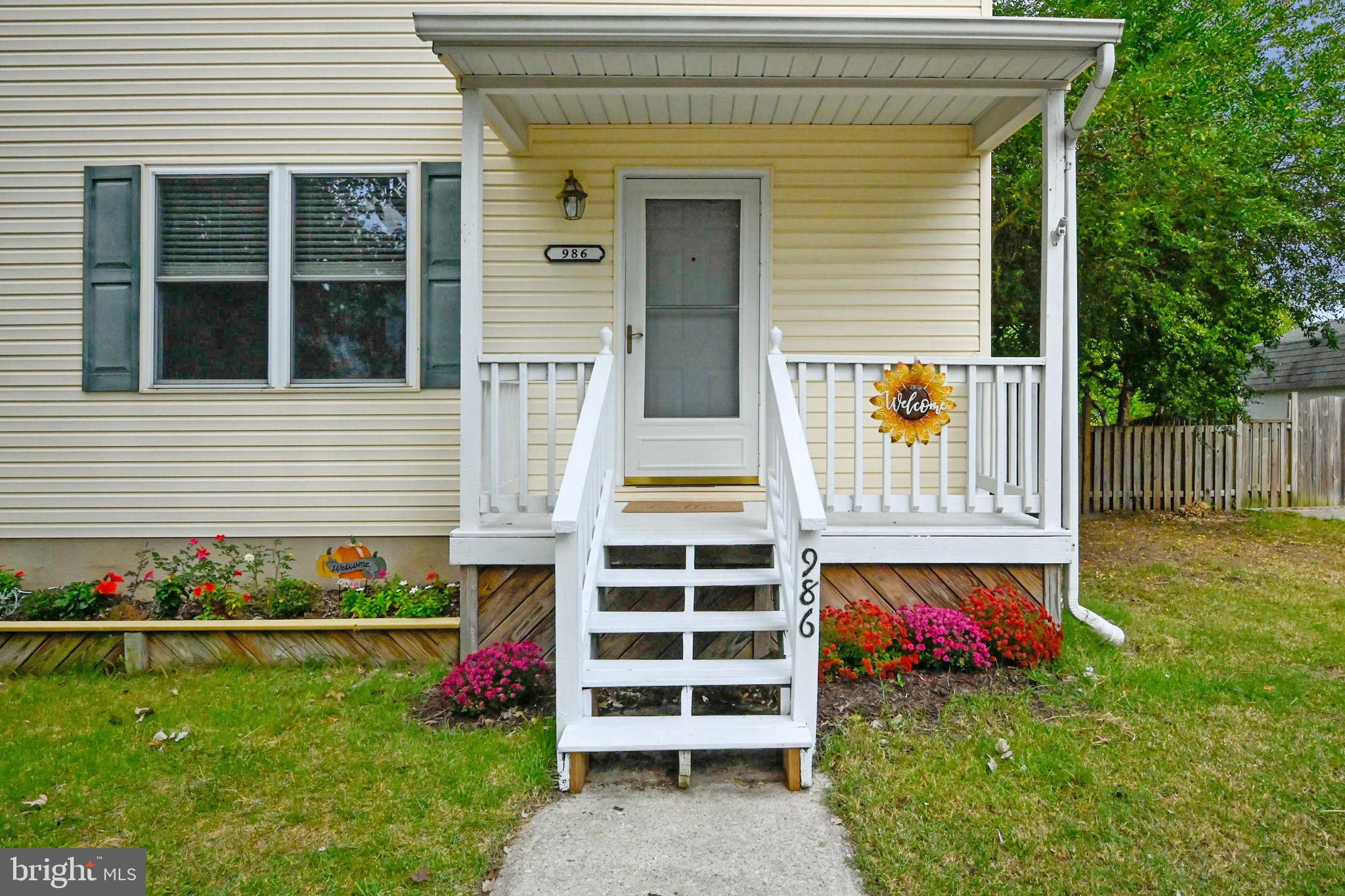 986 Pebblestone Road Pasadena, MD 21122 - Photo 3 of 57 Gallery Image 3