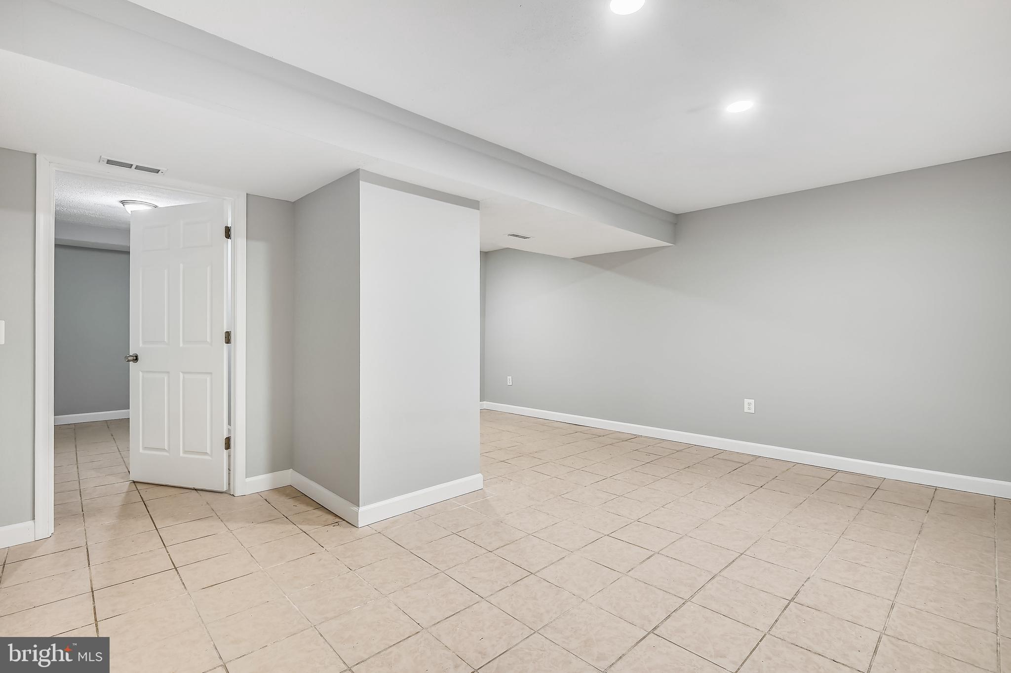 986 Pebblestone Road Pasadena, MD 21122 - Photo 38 of 57 Gallery Image 38