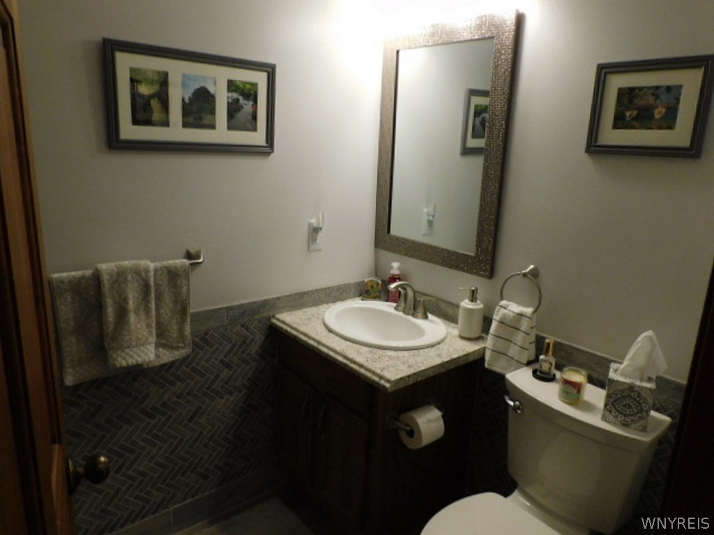 6986 Minnick Road Lockport Town, NY 14094 - Photo 7 of 28