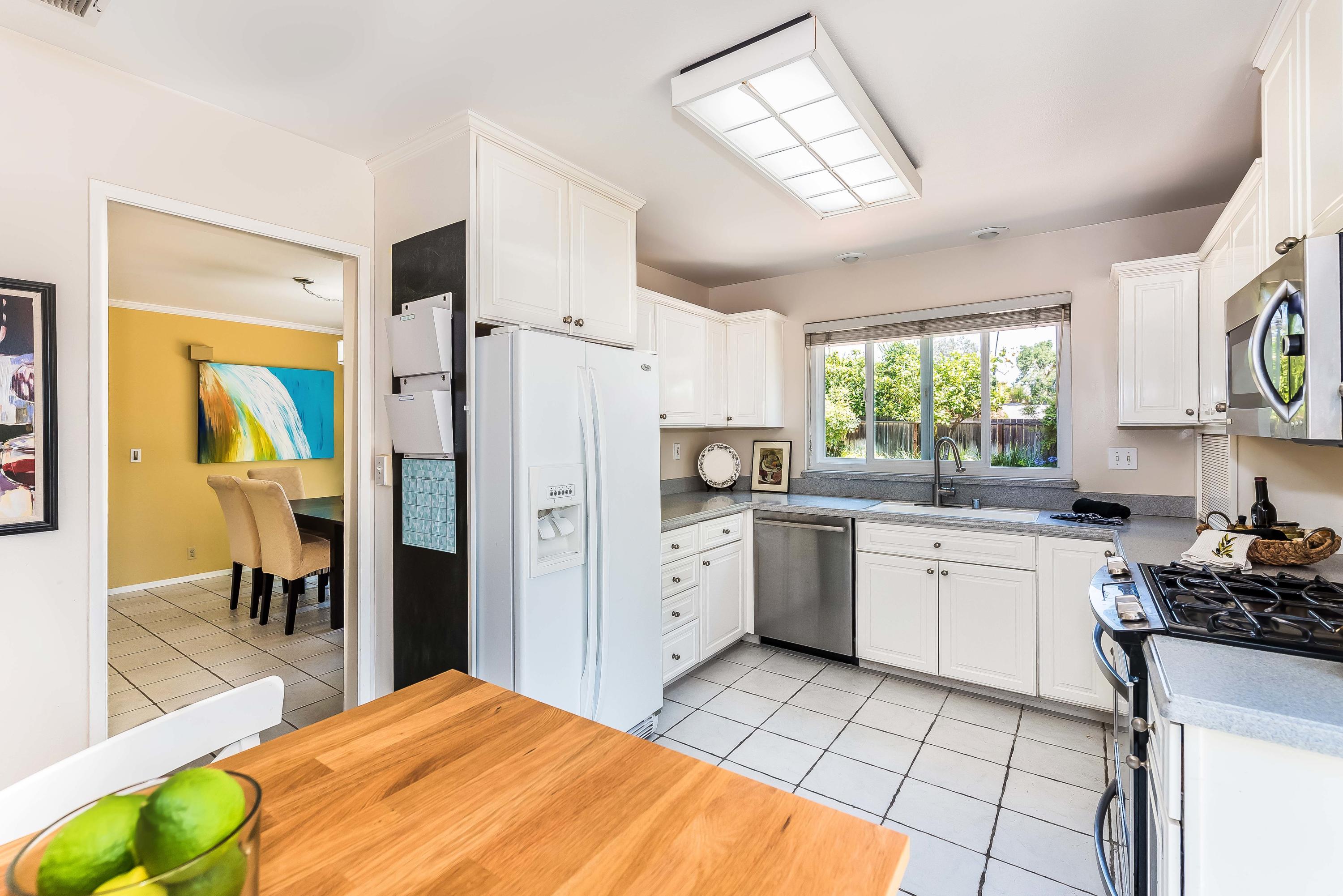 624 Wakefield Road Goleta, CA 93117 - Photo 8 of 23 14