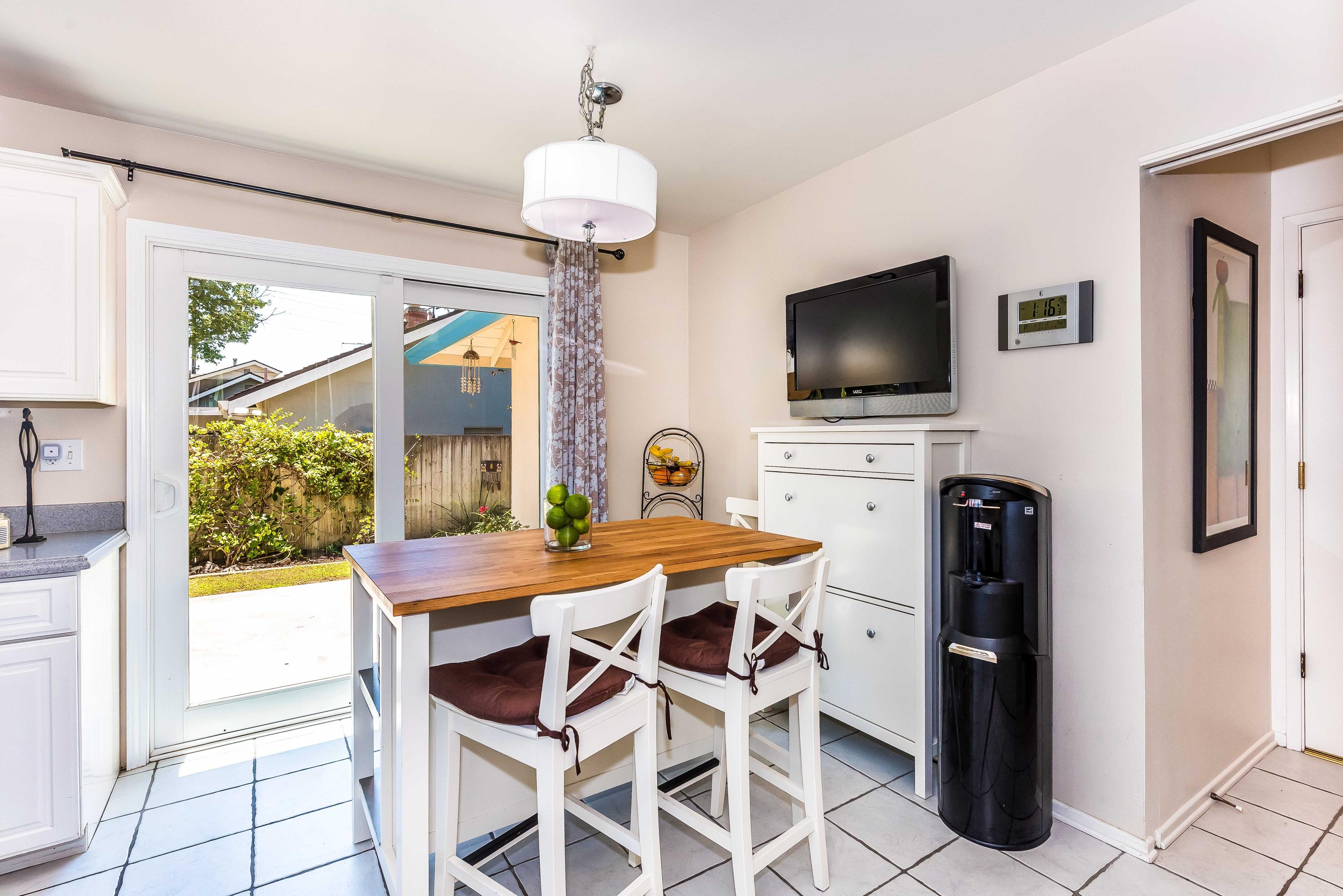 624 Wakefield Road Goleta, CA 93117 - Photo 10 of 23 13