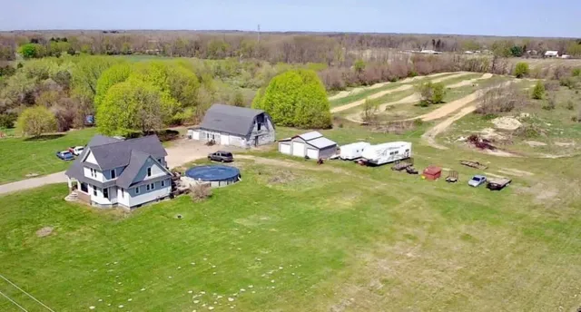 $299,900 | 3011 East Empire Avenue, Benton Harbor, MI 49022