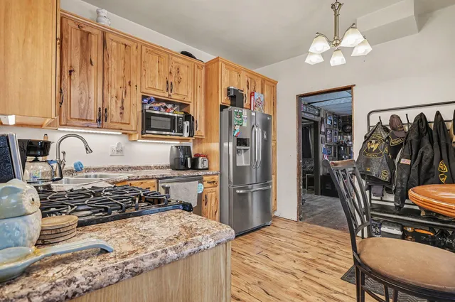 $299,900 | 3011 East Empire Avenue, Benton Harbor, MI 49022